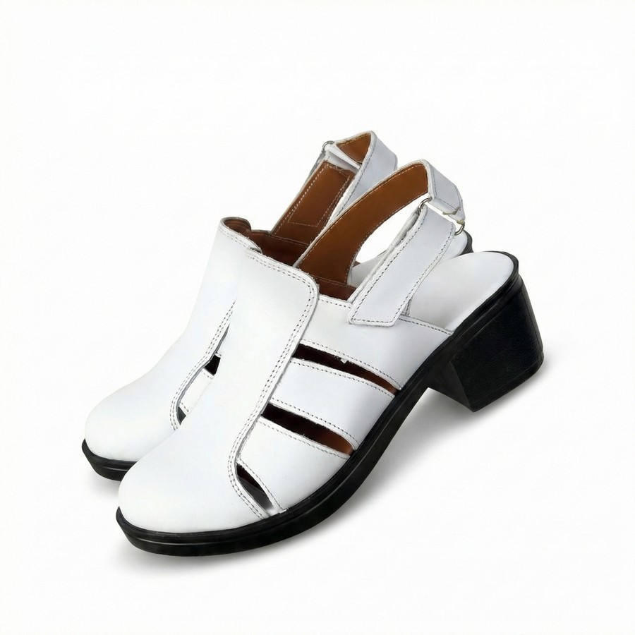  صندل حريمي جلد طبيعي لون أبيض بنعل بلوتان طري طبي مع كعب 4 سم